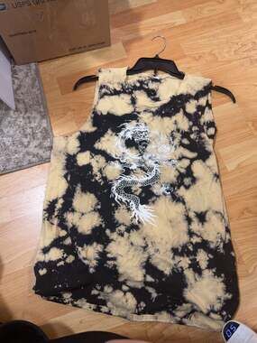 Occasion Black and Yellow Tie-Dye Dragon Graphic Muscle Tank Top
